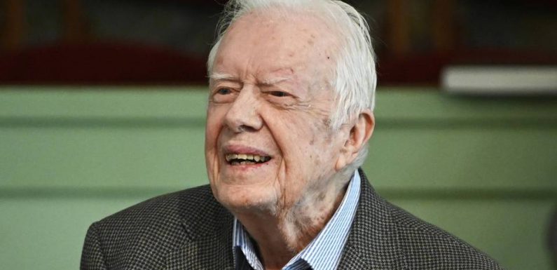 L’ancien président américain Jimmy Carter hospitalisé après de récentes chutes