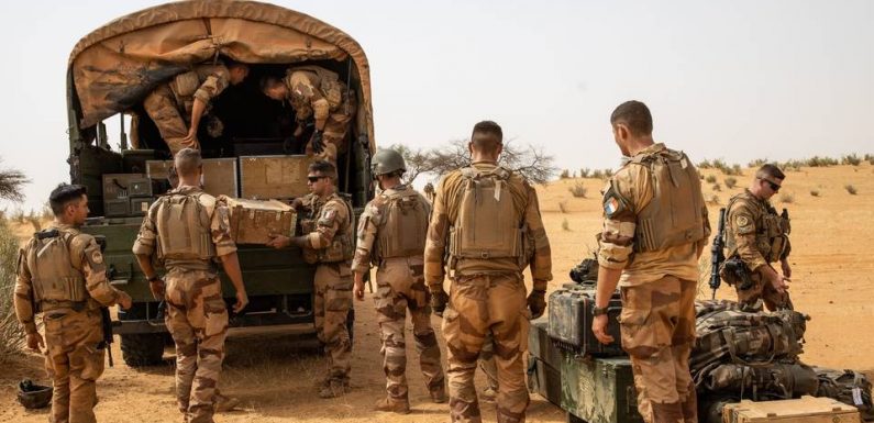 Mali: 24 soldats et 17 djihadistes tués dans des combats