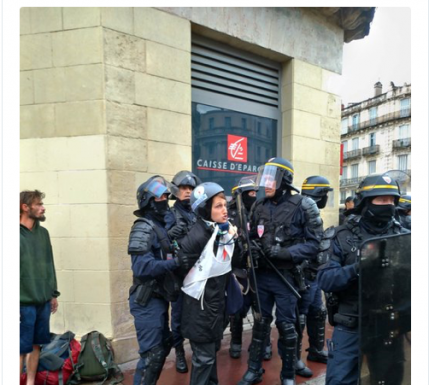 Pourquoi une observatrice de la LDH a-t-elle été placée en garde à vue lors de la manif des gilets jaunes ?