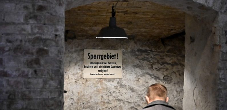 Berlín descubre al público un túnel de huida bajo el muro