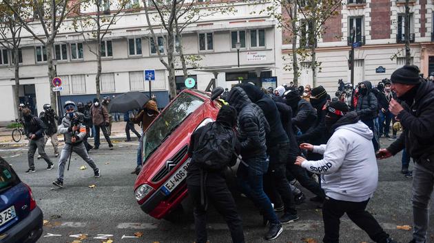 «Gilets jaunes»: un premier anniversaire noyauté par les casseurs