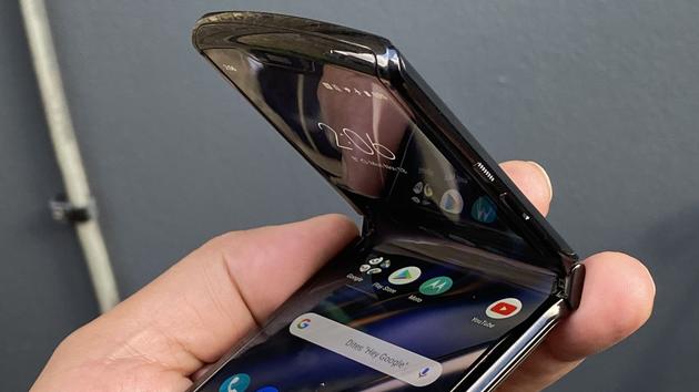 Motorola ressuscite le Razr, son modèle historique à clapet, avec un écran pliable
