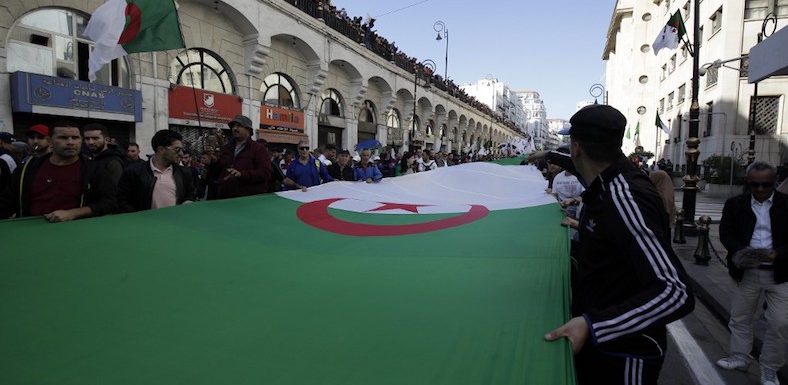 Pourquoi la littérature algérienne est-elle aujourd’hui si pauvre ?