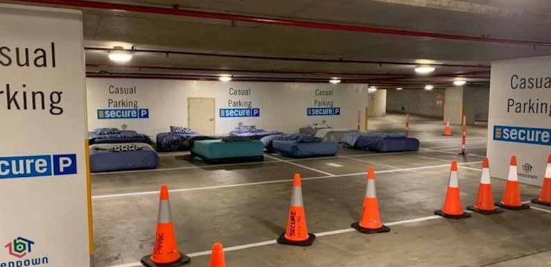 En Australie, des parkings sont aménagés en hôtels provisoires pour accueillir des sans-abri