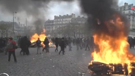 Gilets jaunes : les black blocs perturbent les manifestations ! Pourquoi les black blocs ne sont pas inquiétés vraiment depuis un an ?