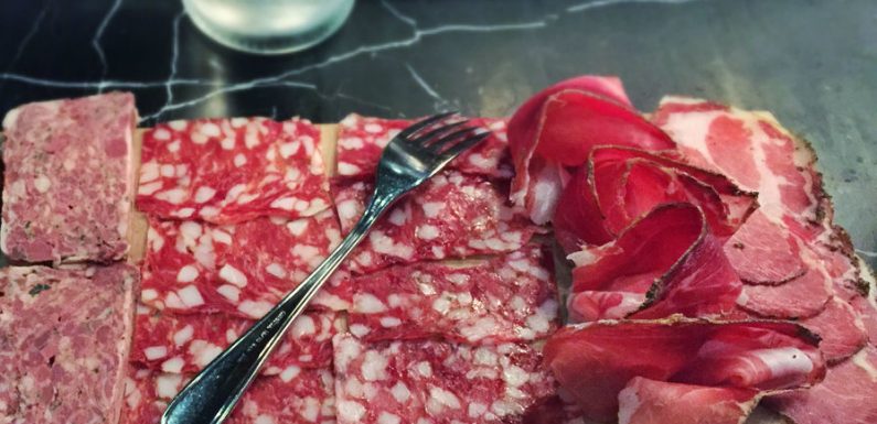 Pourquoi une pétition demande l&rsquo;interdiction du sel nitrité dans l&rsquo;alimentation ?