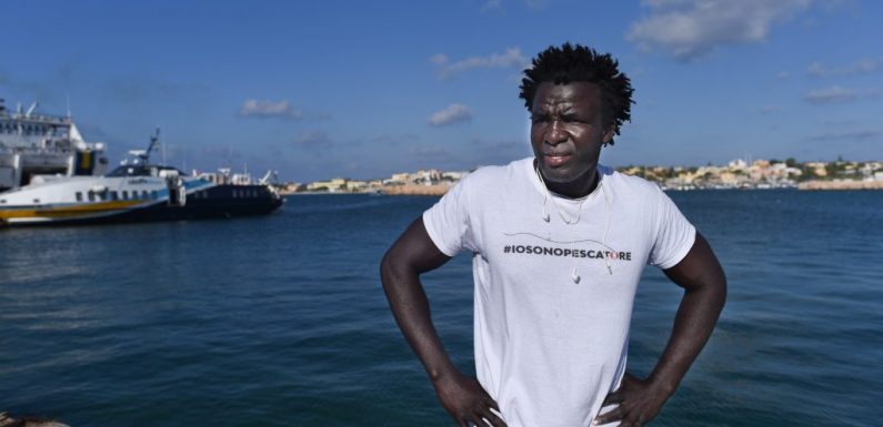Joseph, pêcheur sénégalais à Lampedusa : « Si j’aide les migrants en mer, je peux être accusé de trafic d’êtres humains » (2/5)