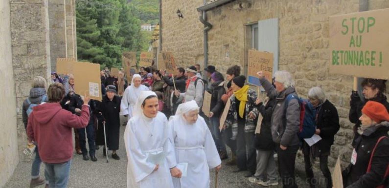 Ardèche : manifestation anti-catholique à la sortie d’une messe
