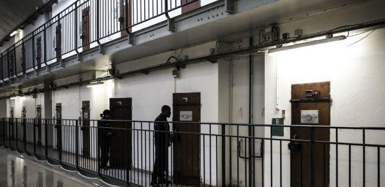 « Notre disparition ferait reculer le droit en milieu carcéral » : l’Observatoire des prisons mis en danger par l’arrêt d’aides publiques