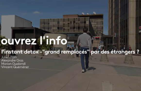 Le spécialiste antifake de France Info explique aux jeunes de Mantes-la-Jolie que le rappeur Maitre Gims n’a pas fait de pacte avec le diable