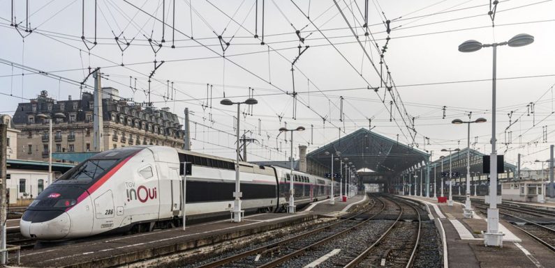 Grève pendant les vacances de Noël : comment la SNCF compte faire partir un maximum de voyageurs