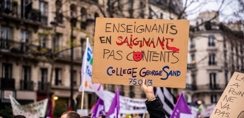 L’État contre les profs : comment on paupérise le métier d’enseignants