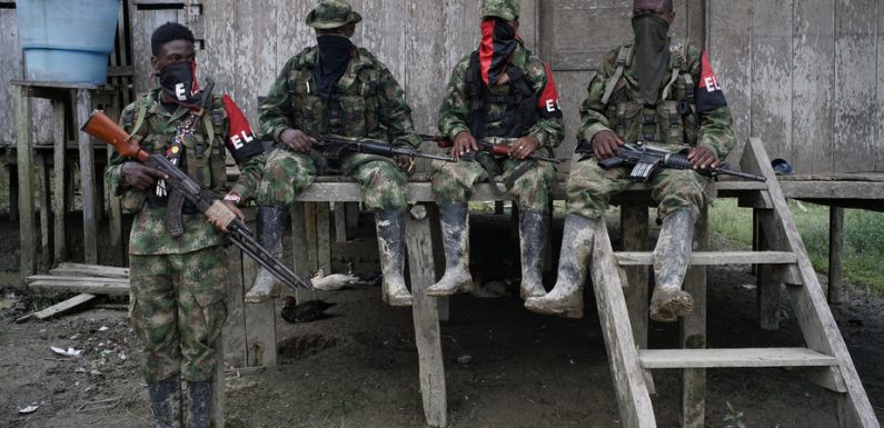 Colombie: fuite de 2200 civils par peur d’affrontements entre guérilla et narcos