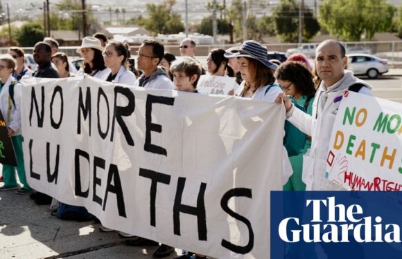 US immigration officials bar doctors from giving flu shots to detained kids