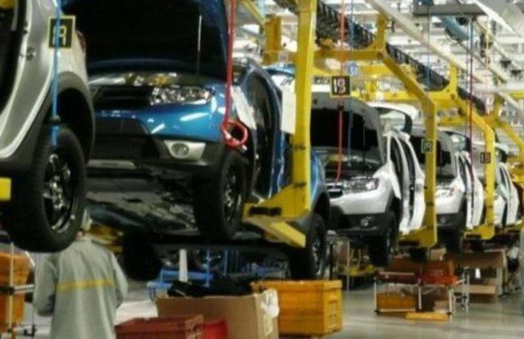 Bruno Le Maire s’insurge contre la délocalisation d’usines Peugeot et Renault au Maroc, Slovénie et Turquie