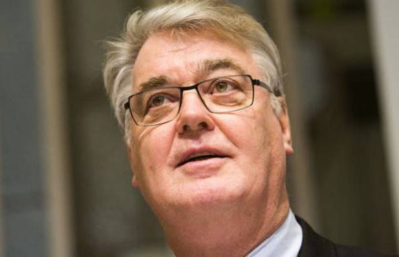 Jean-Paul Delevoye aurait « oublié » de déclarer un autre poste, cette fois à la fondation de la SNCF