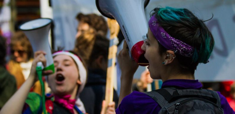 Les jeunes adorent l’État-providence… sauf quand ils voient ce que ça leur coûte