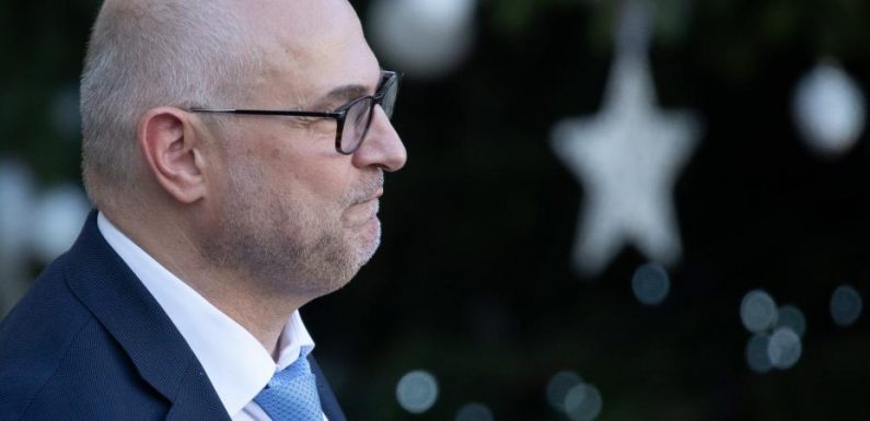 « Cela a été d’une violence sans nom » : quand Laurent Pietraszewski a mis à pied une caissière qui avait offert un pain au chocolat à une cliente