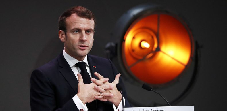 «Esprit d’équipage» : pour tenter de désamorcer la grève, Macron utilise une métaphore maritime