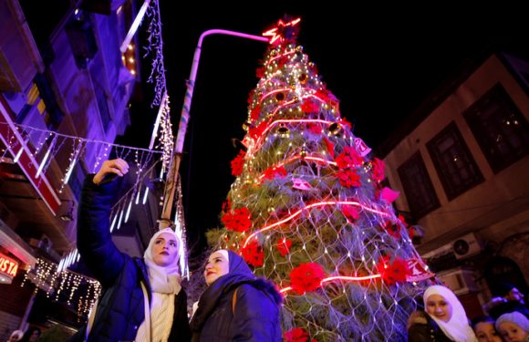 Syrie : le marché de Noël ouvre ses portes à Damas