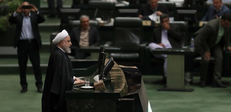 Iran : Rohani présente un «budget de résistance» contre la pression de Washington