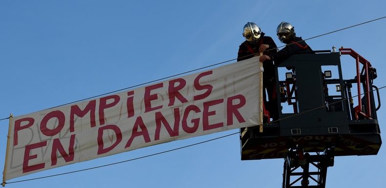 Tours : à cran, des pompiers boycottent les discours des élus pour la Sainte-Barbe (VIDEO)