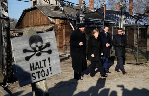 Angela Merkel met en garde contre «la montée du racisme et la propagation de la haine» en Europe