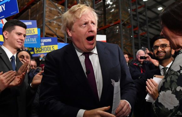 Tractopelle, parodie de Hugh Grant : la communication pro-Brexit délurée de Boris Johnson