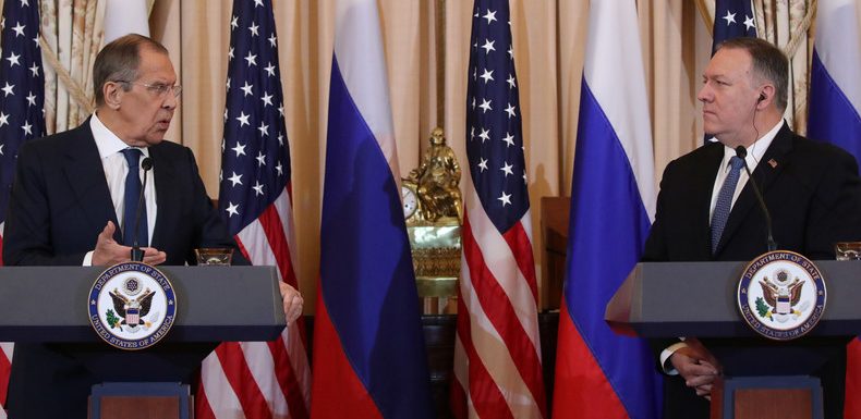 «C’est aux Vénézuéliens de décider»: la réponse de Lavrov à Pompeo qui demande de reconnaître Guaido