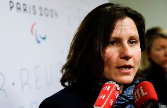 «Casse-toi !» : la ministre des sports Roxana Maracineanu «exfiltrée» du stade du Red Star