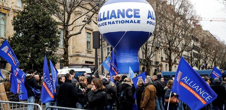 Retraites : Castaner confirme le maintien du régime spécial… des policiers