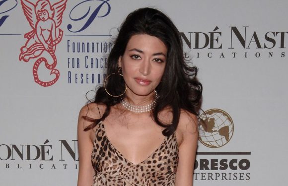 La nièce d’Oussama Ben Laden monte sur scène à Paris : « Je suis américaine ! »