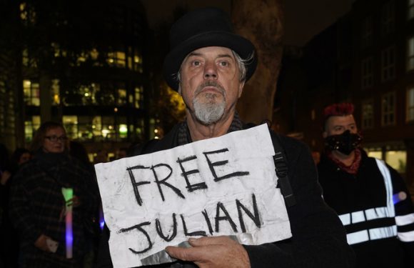 «Un Noël pour Julian Assange» : mobilisation à Paris pour le fondateur de WikiLeaks