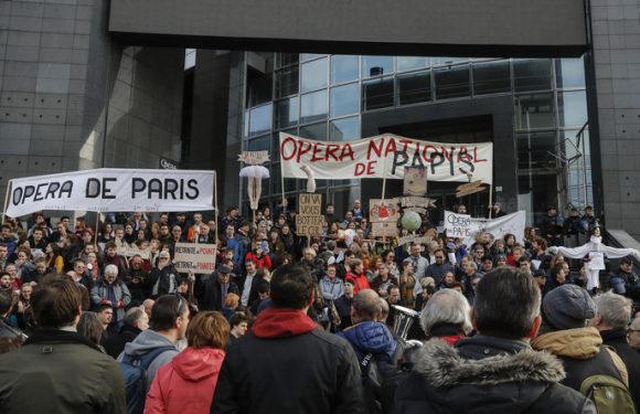Réforme des retraites : le vibrant spectacle de l&rsquo;Opéra de Paris, place de la Bastille (VIDEOS)