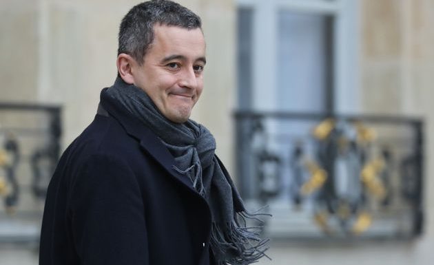 Darmanin conseille à Macron de s’entourer de gens qui « mangent avec les doigts »