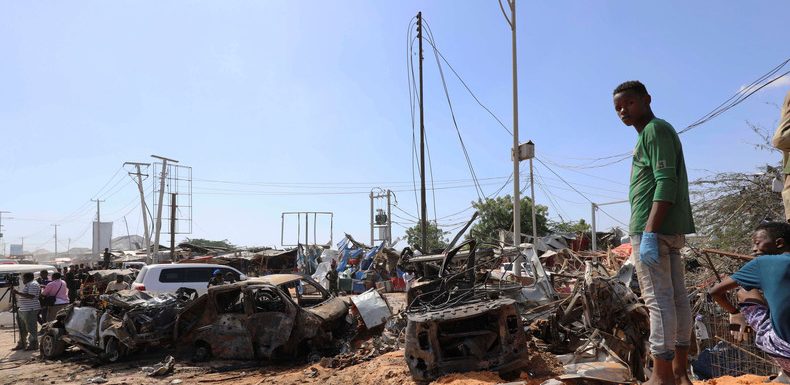 Somalie : au moins 20 morts dans un attentat à Mogadiscio attribué aux islamistes shebab