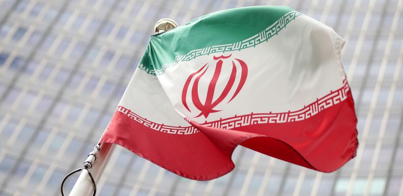 Tension entre Paris et Téhéran alors que deux ressortissants français sont emprisonnés en Iran