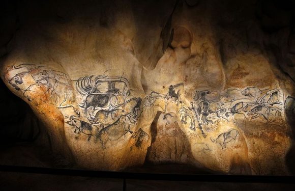 Descendre dans la grotte Chauvet