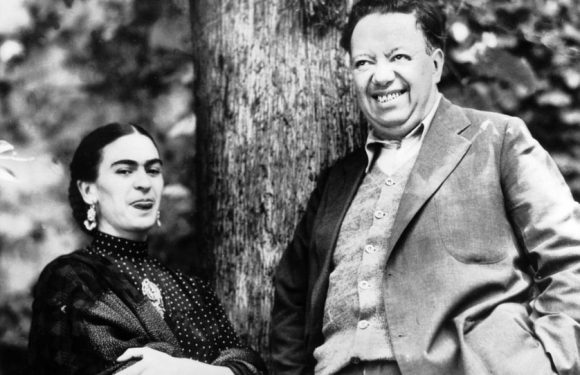 « Des ailes de mouette noire : portrait en miroir de Frida Kahlo »