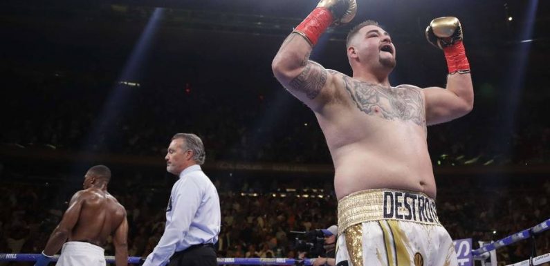 Les immanquables du jour : Plus petit régime spécial de retraite, menaces sur les CRS, boxeur « grassouillet »