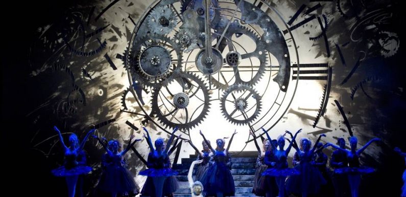 Bordeaux : Les revendications sociales s’invitent sur la scène de « Cendrillon », le ballet de Noël de l’Opéra