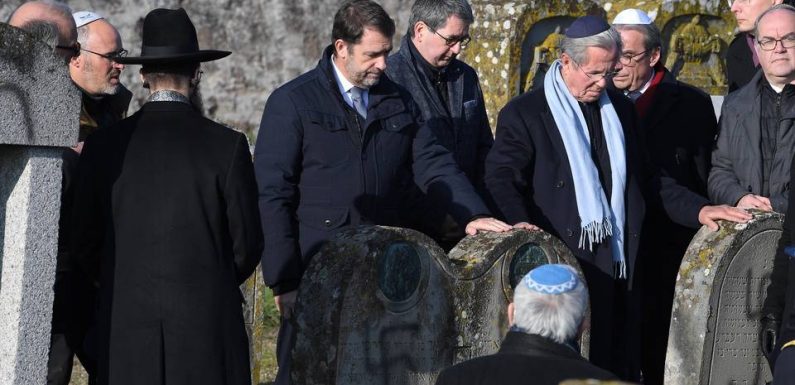 Cimetière juif profané en Alsace : Christophe Castaner annonce la création d’un « office national de lutte contre la haine »