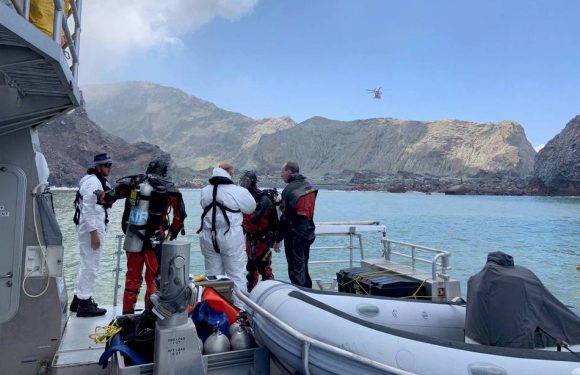 Eruption en Nouvelle-Zélande: Des plongeurs à la recherche des corps des victimes