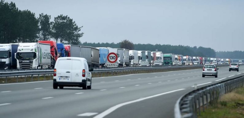 Grève du 7 décembre : Opérations escargot, barrages filtrants… Les routiers protestent contre la hausse du gazole