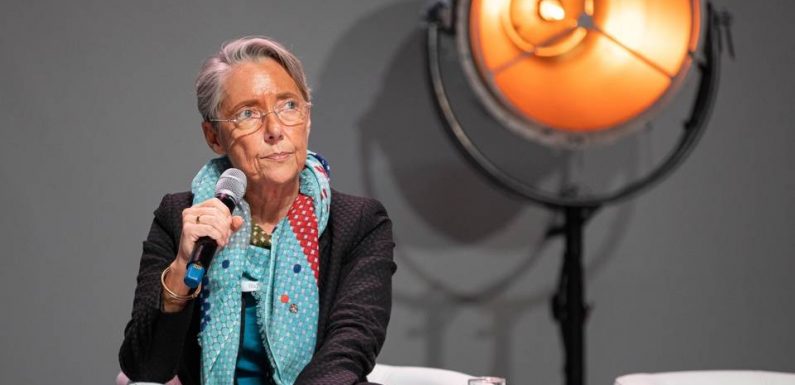Taxe sur le gazole : Elisabeth Borne ne reviendra pas sur la baisse de l’avantage fiscal