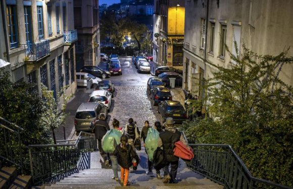Lyon : Une Fête des lumières solidaire pour les enfants scolarisés et sans toit