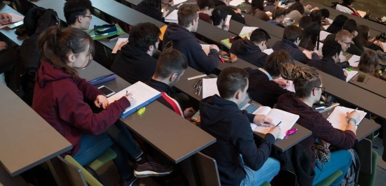 Grèves: Plusieurs universités reportent les examens de fin d’année