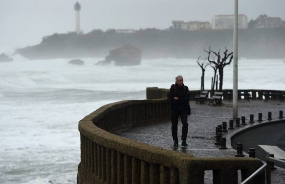 Intempéries : Encore 12.500 foyers privés d’électricité dimanche après des vents violents