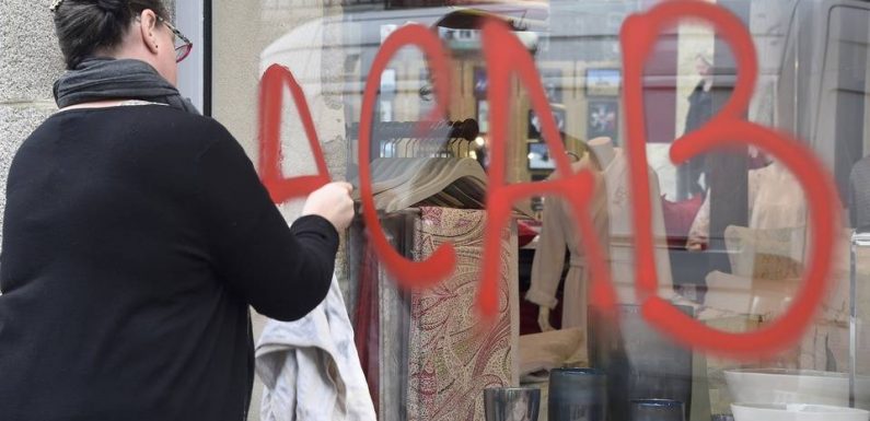 Fonctionnaire menacé, lettres anonymes, porte taguée, l’inquiétude grandissante des policiers