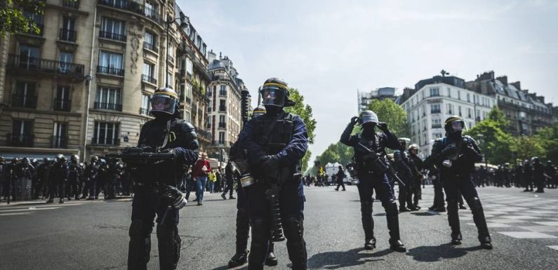 « A partir de maintenant, ça sera œil pour œil… » Des CRS ont reçu chez eux des lettres menaçant leur famille